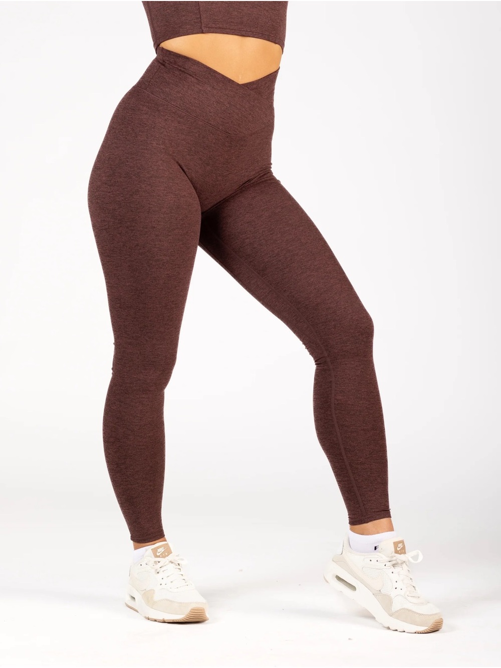 P'tula V-Cut High-Waist Leggings in Chocolate Brown